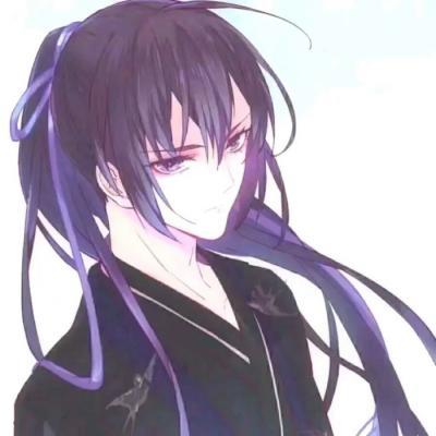 男子爬树摘香椿被卡倒挂7小时